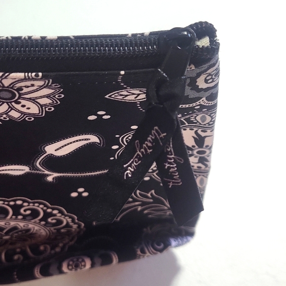THIRTY-ONE Black White Floral Plastic Lined Zippered Pouch - Picture 7 of 11
